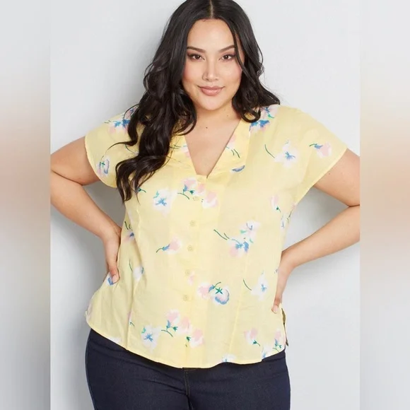 ModCloth x Emily and Fin Annie Top Yellow Floral Button Top - Picture 2 of 10